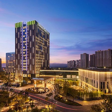 Отель Doubletree By Hilton Kunming Airport Экстерьер фото